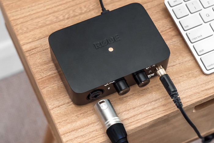 Rode AI-1 product in gebruik