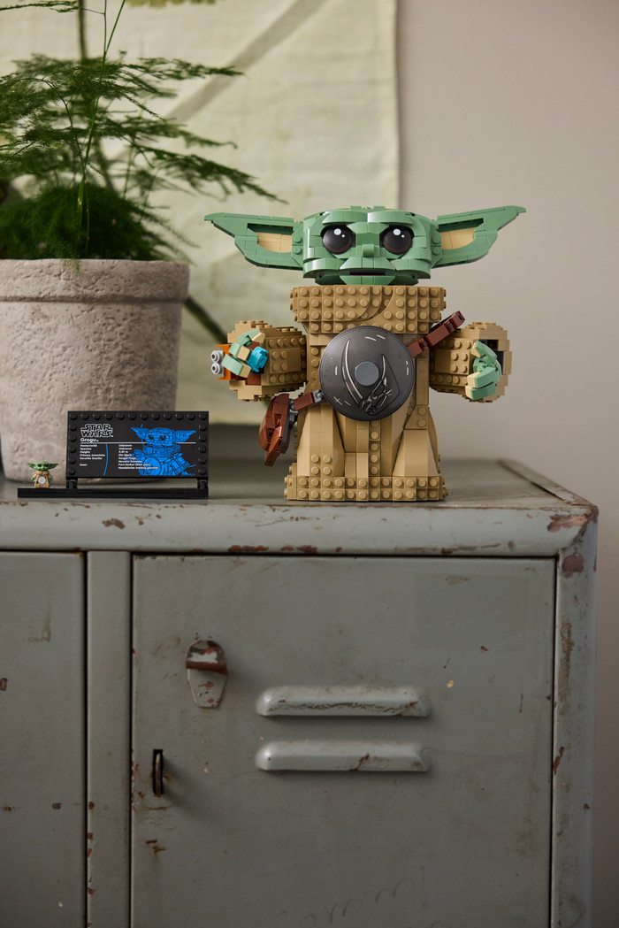 LEGO Star Wars Grogu als leerling van de Mandalorian 75446 product in gebruik