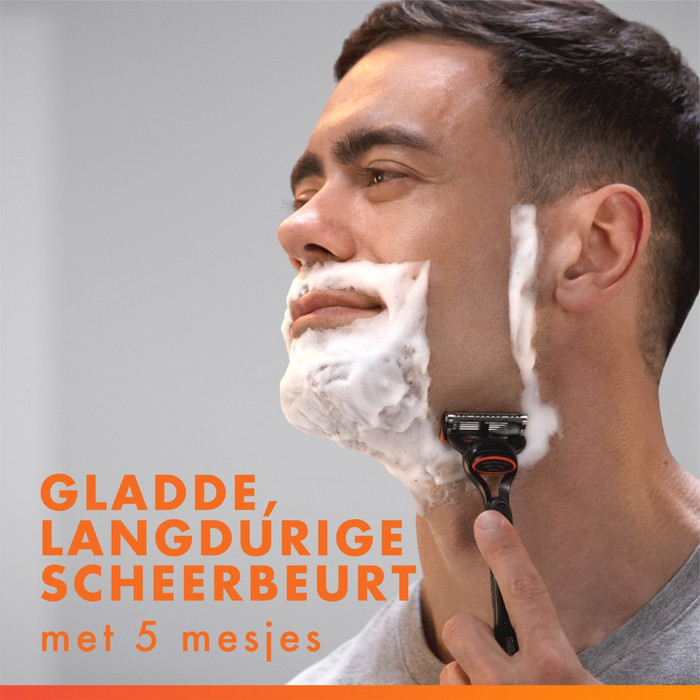Gillette Fusion5 Power + 17 Replacement Blades product in use