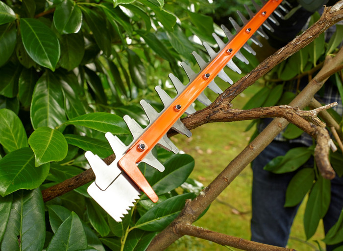 BLACK+DECKER BEHTS451-QS product in gebruik