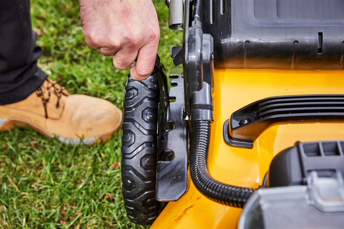 DeWalt DCMW564P2-QW produit à l'usage