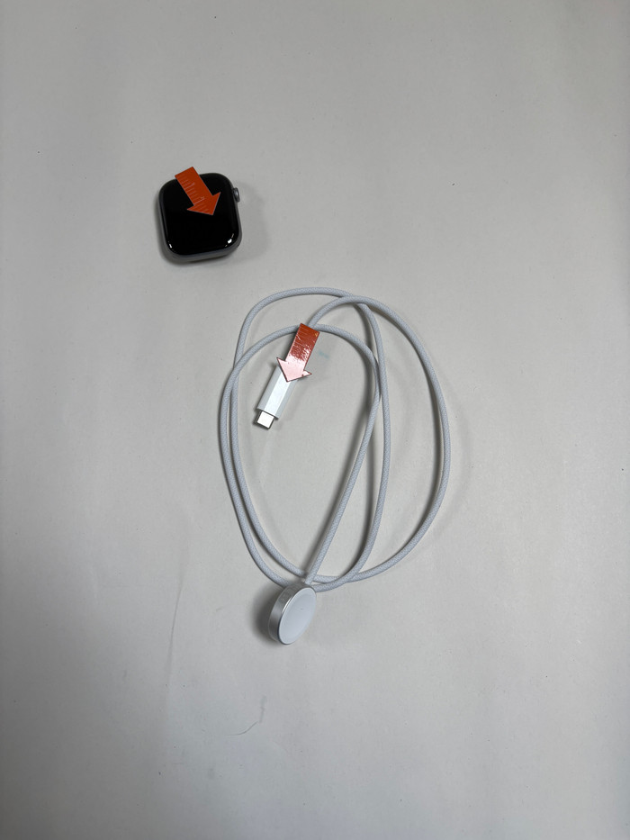 Apple Watch Series 11 46 mm Gris Bracelet Sport S/M 