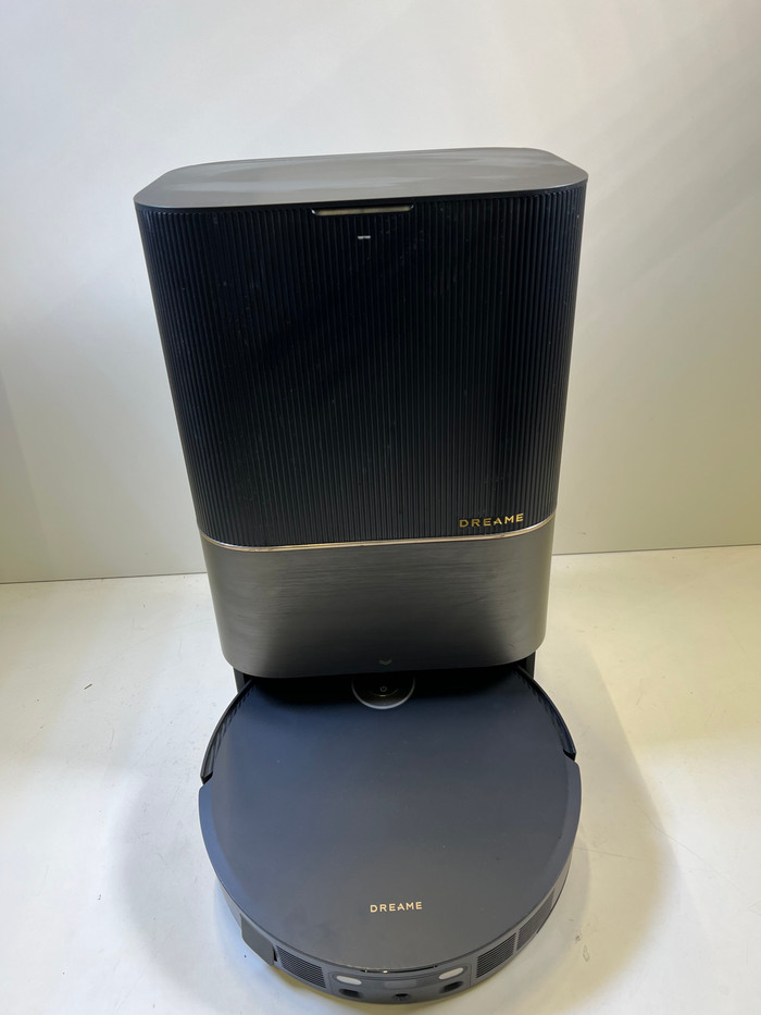 iRobot Roomba Plus 505 + Black 