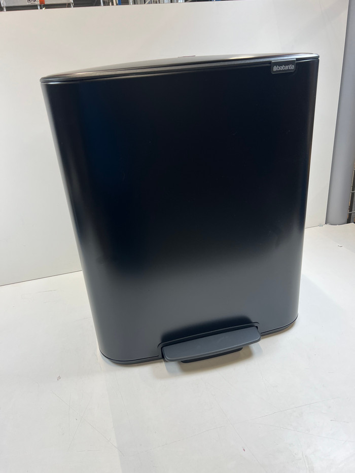Brabantia Bo Poubelle à Pédale 60 Litres Matt Black 