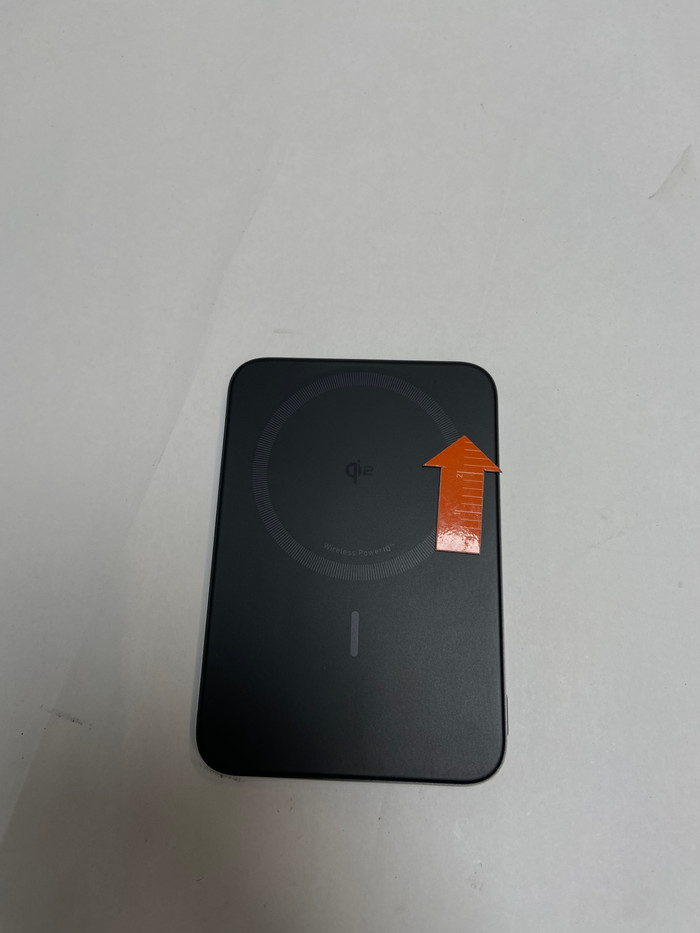 Anker MagGo Slim Wireless Power Bank with MagSafe and Qi2 5000mAh with Fast Charging Black 