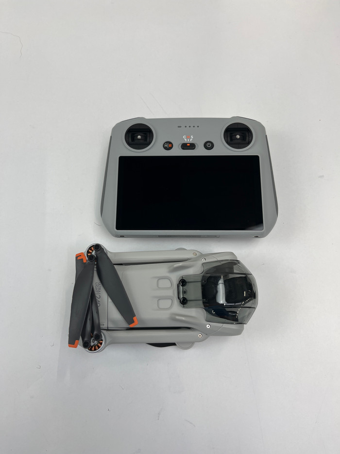 DJI Mini 3 Fly More Combo + Radiocommande Smart Controller 