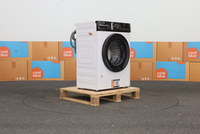Beko B1W764BBBE SteamCure