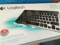 Logitech Easy-Switch Draadloos Toetsenbord QWERTY Zilver (Afbeelding 2 van 6)