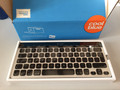 Logitech Easy-Switch Draadloos Toetsenbord QWERTY Zilver (Afbeelding 3 van 6)