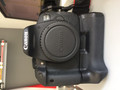 Jupio Battery Grip for Canon 550D / 600D / 650D / 700D (Image 1 of 4)