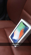 Apple iPhone X 64 Go Argent (Image 1 sur 4)