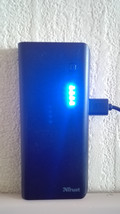 Trust Urban Primo Power Bank 10,000mAh Black (Image 2 of 3)
