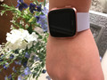 Fitbit Versa Rose Gold&#x2F;Periwinkle (Image 2 of 21)