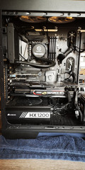 MSI GeForce RTX 2080 Ti GAMING X TRIO 11G (Image 2 sur 2)