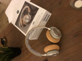 Bang &amp; Olufsen Beoplay H9i Beige (Image 4 of 4)