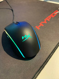 HyperX Pulsefire Surge Souris gaming (Image 2 sur 4)