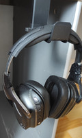 Logitech G935 Wireless 7.1 Surround Sound Lightsync Gaming Headset (Image 2 of 15)