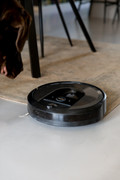 iRobot Roomba i7+ (Image 3 of 24)