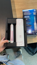 Oral-B Genius X 20000N Pink (Image 1 of 1)