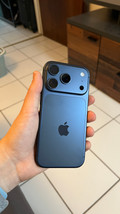 Apple iPhone 17 Pro 512 Go Bleu (Image 1 sur 1)