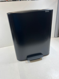 Brabantia Bo Poubelle à Pédale 60 Litres Matt Black