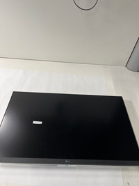 LG UltraFine 27UQ850V-W