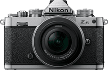 Nikon Z fc + Nikkor Z 16-50mm f/3.5-6.3 VR Camera met wifi