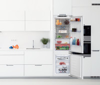 Beko BCNA275E4FN Beko built-in fridge