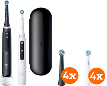 Oral-B iO 5N Zwart en Wit duo pack + iO Ultimate Clean opzetborstels (8 stuks) Oral B smart elektrische tandenborstel met app