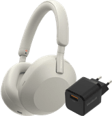 Sony WH-1000XM5 Silver + BlueBuilt Quick Charge Charger with USB-A Port 18W Black Sony wireless headphones