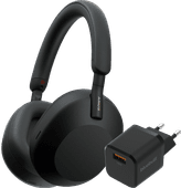 Sony WH-1000XM5 Noir + BlueBuilt Quick Charge Chargeur avec Port USB-A 18 W Noir Casque audio pour le bureau