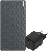 Xtorm Batterie Externe 20 000 mAh Power Delivery et Quick Charge + Chargeur 30 W Noir Batterie externe avec câble USB-C