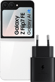 Samsung Galaxy Z Flip 7 FE 128GB Wit 5G + Samsung Oplader 25 Watt Zwart Vouwbare telefoon