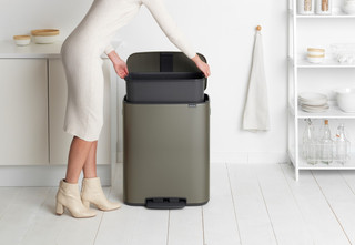 Brabantia Bo Poubelle à Pédale 60 Litres Platine