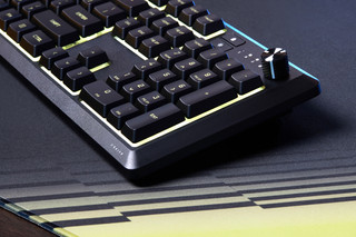 Corsair SKIFF 100 Clavier Gamer RGB AZERTY