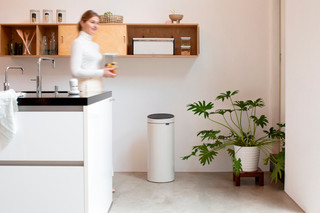 Brabantia Touch Bin 30 Litres Soft Beige