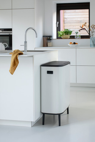 Brabantia Bo Touch Bin Hi Trash Can 60L with Plastic Inner Bucket - White
