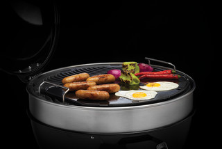 Napoleon PRO Charbon Kettle Noir Mat avec Plancha