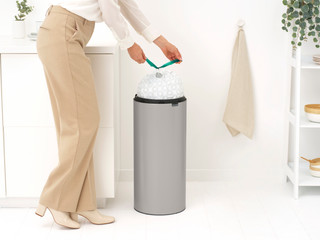 Brabantia Touch Bin Prullenbak 30 Liter Soft Grey