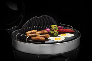 Napoleon PRO Charbon Kettle Noir Mat avec Plancha