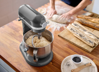 KitchenAid Artisan Bowl-Lift 5KSM70SHXEMS Medallion Silver