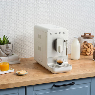SMEG BCC12WHMEU Blanc