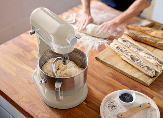 Kitchenaid 5KSM70SHXEAC Almond Cream