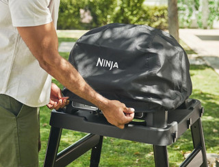 Ninja Woodfire Pro XL OG901EU + Ninja Woodfire Housse XSKOGXLCVREU
