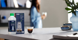 De'Longhi ECAM 21.117.B Magnifica S + Détartrant