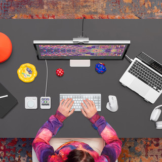 Logitech MX Master 4 pour Mac Argent