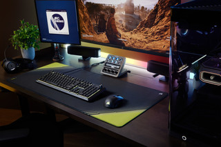 Corsair SKIFF 100 Clavier Gamer RGB AZERTY