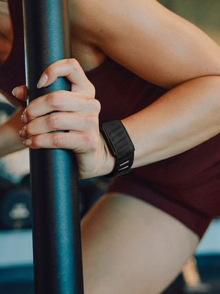 WHOOP 5.0 Peak Zwart Abonnement 1 Jaar + WHOOP 5.0 SportFlex Band Zwart
