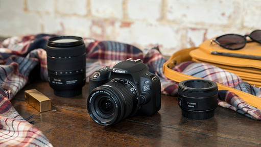 Expert review of the Canon EOS 2000D - Coolblue - anything for a smile