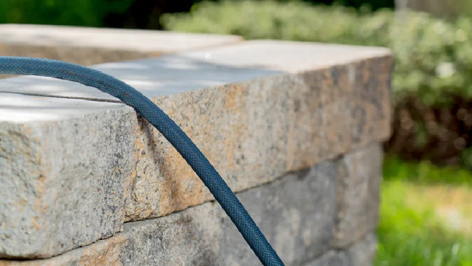 Flexible garden hoses